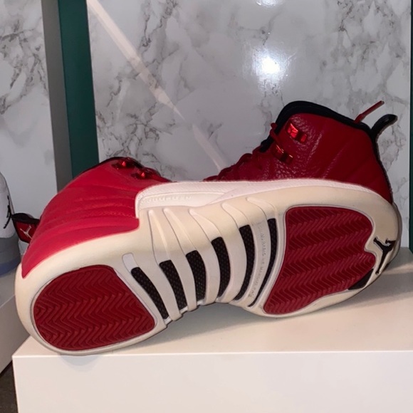 Jordan 12 Gym Red GS (8 W , 6.5 Y) - Picture 4 of 4